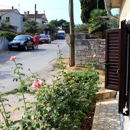 House With A Parking Space Tar, Porec - 7025 Feriehus Tar-Vabriga