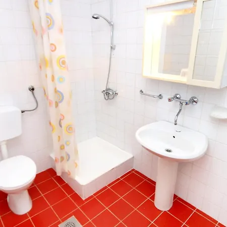 House With A Parking Space Tar, Porec - 7025 Feriehus