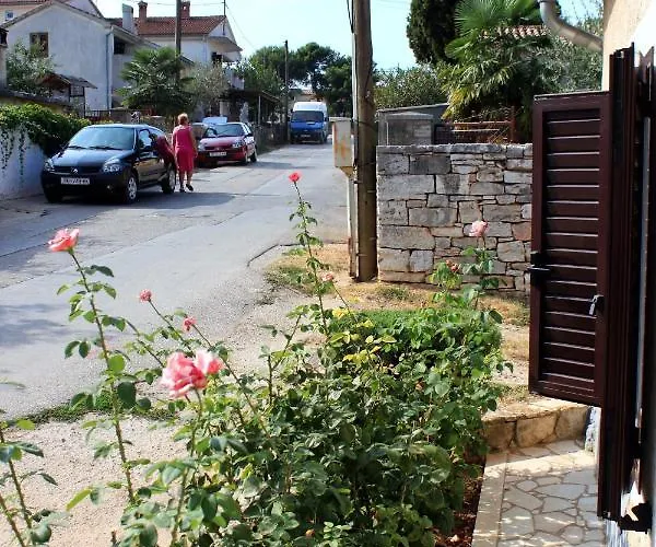 House With A Parking Space Tar, Porec - 7025 Vakantiehuis Tar-Vabriga